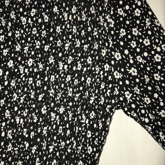 Francesca’s 3/4 Sleeve Smocked Top Floral Dress - Picture 3 of 3